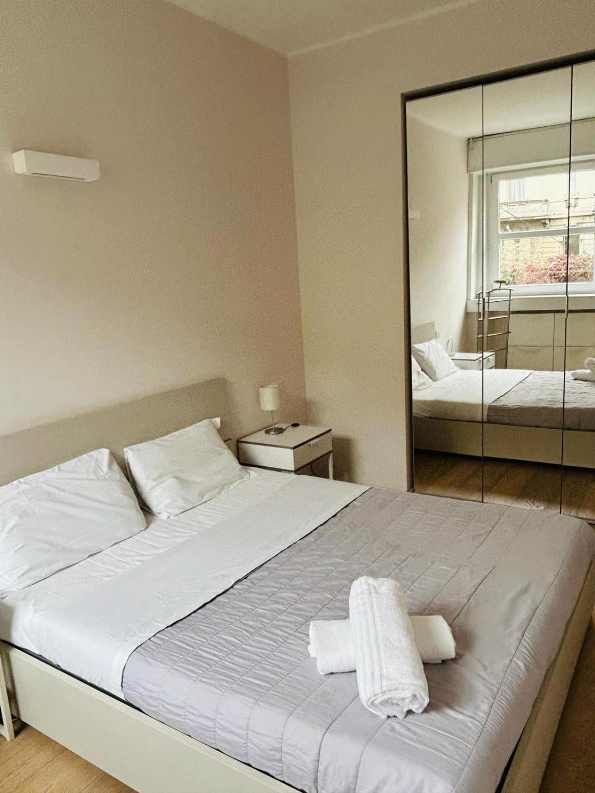 Easy Room Italy Mailand Exterior foto