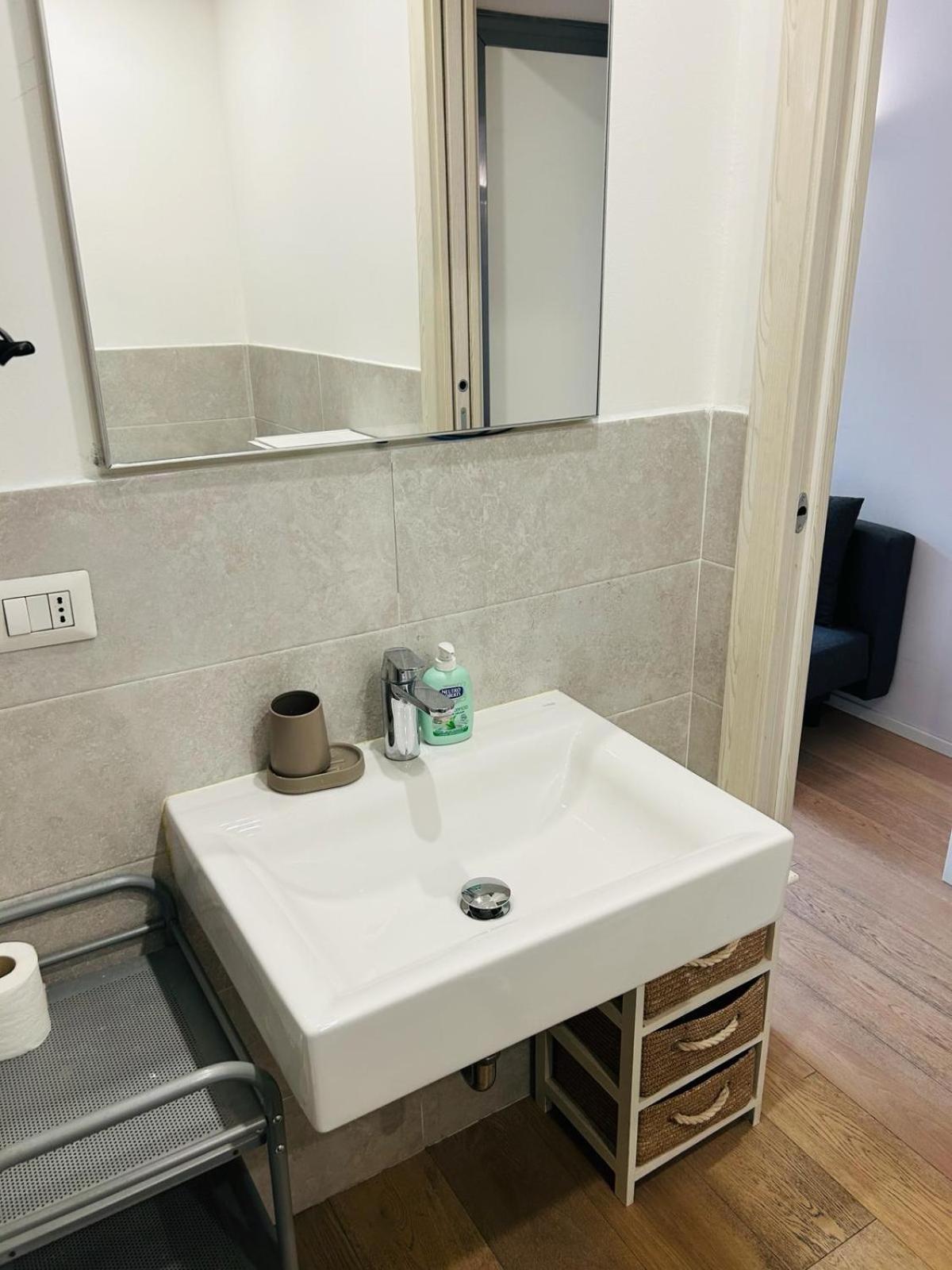 Easy Room Italy Mailand Exterior foto
