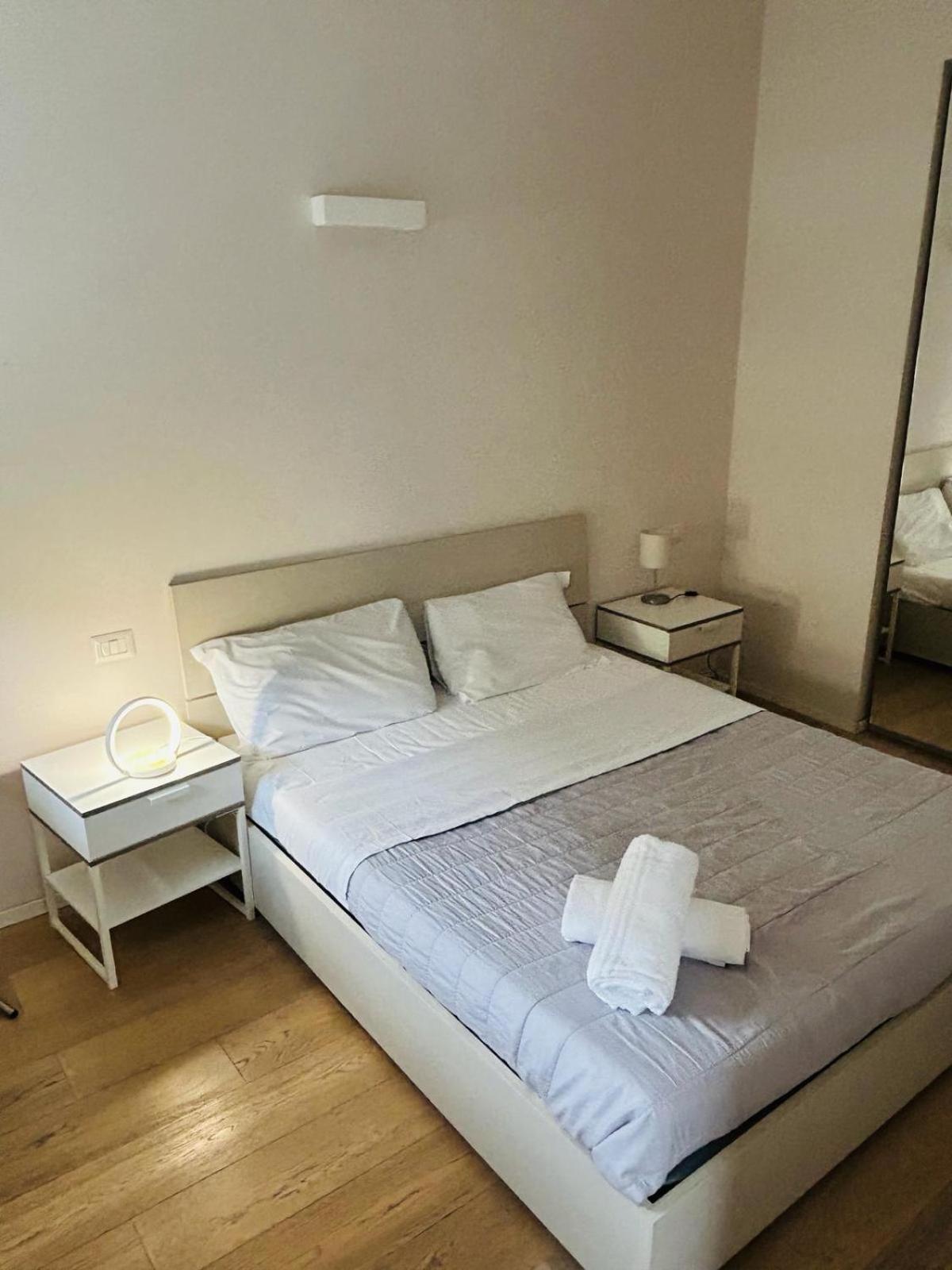 Easy Room Italy Mailand Exterior foto