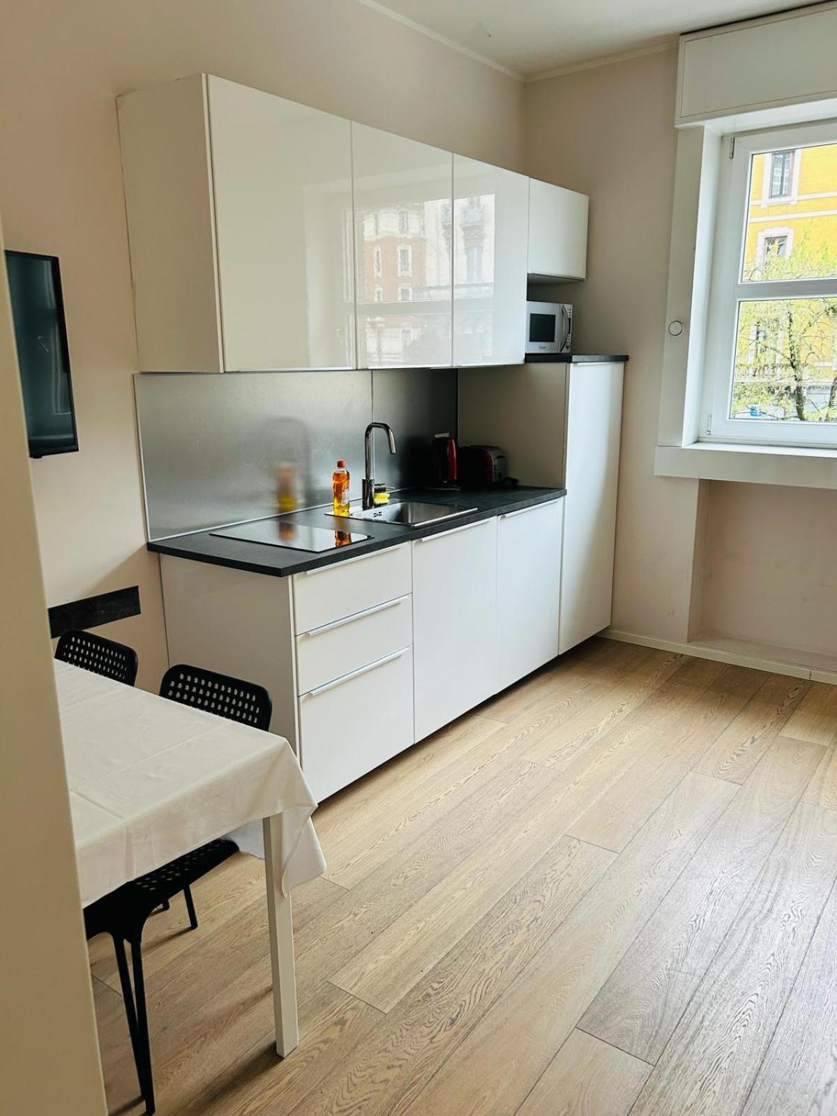 Easy Room Italy Mailand Exterior foto